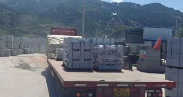 茂名 芝麻白仿形路沿石，直形路沿石