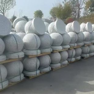 茂名 白麻花岗岩石材圆球，石球，挡车球，隔离球，景观石球，风水球等