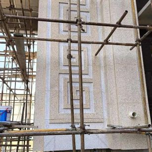 茂名 黄金麻花岗岩别墅外墙干挂回纹造型效果