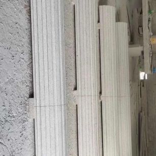 茂名 花岗岩厂家带你看白麻花岗岩门楼大柱柱皮