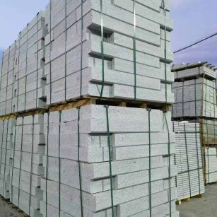 茂名 芝麻白花岗岩路沿石，路缘石，路肩石，道牙，立缘石，马路牙子，街沿石，侧石等