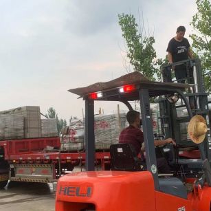 茂名 黄金麻冰裂纹，地铺石装车