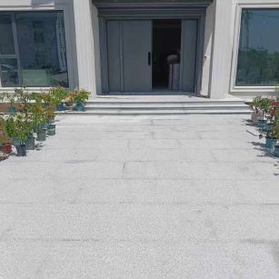 茂名 芝麻白花岗岩地铺石地面铺装