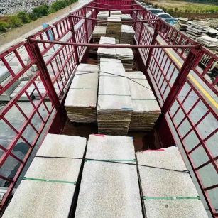 茂名 黄金麻花岗岩荔枝面，光面毛板装车完成