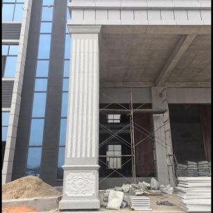 茂名 芝麻白光面花岗岩门楼大柱（罗马柱）配雕花底座