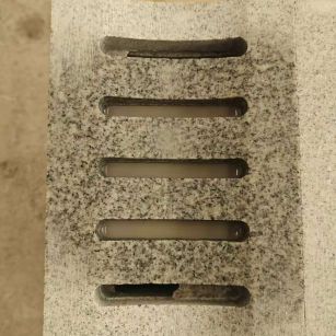 茂名 芝麻白拉丝面花岗岩U型开槽排水槽