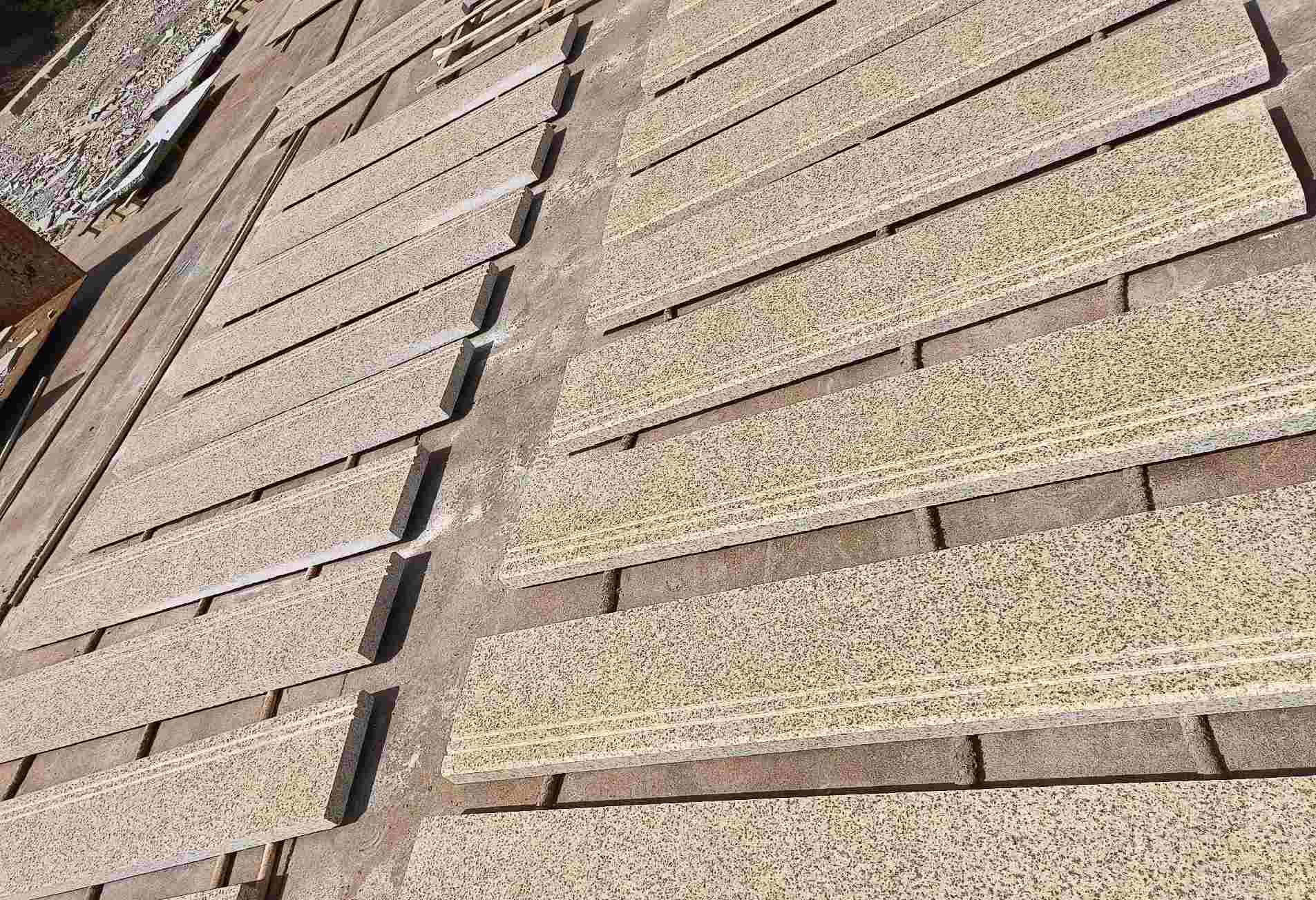 茂名 黄金麻花岗岩光面楼梯踏步