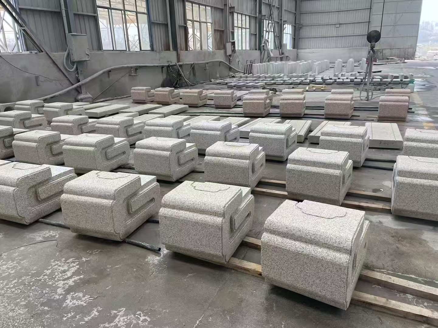 茂名 白麻花岗岩异形加工-石凳，坐凳