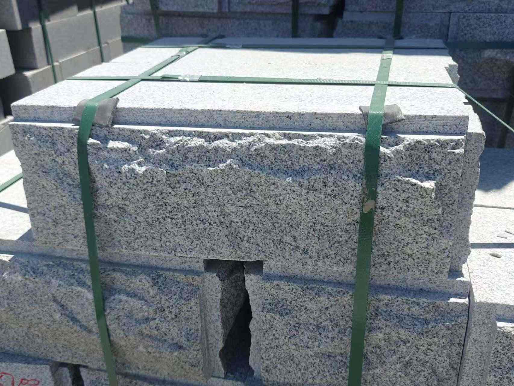 茂名 芝麻白花岗岩自然面成品