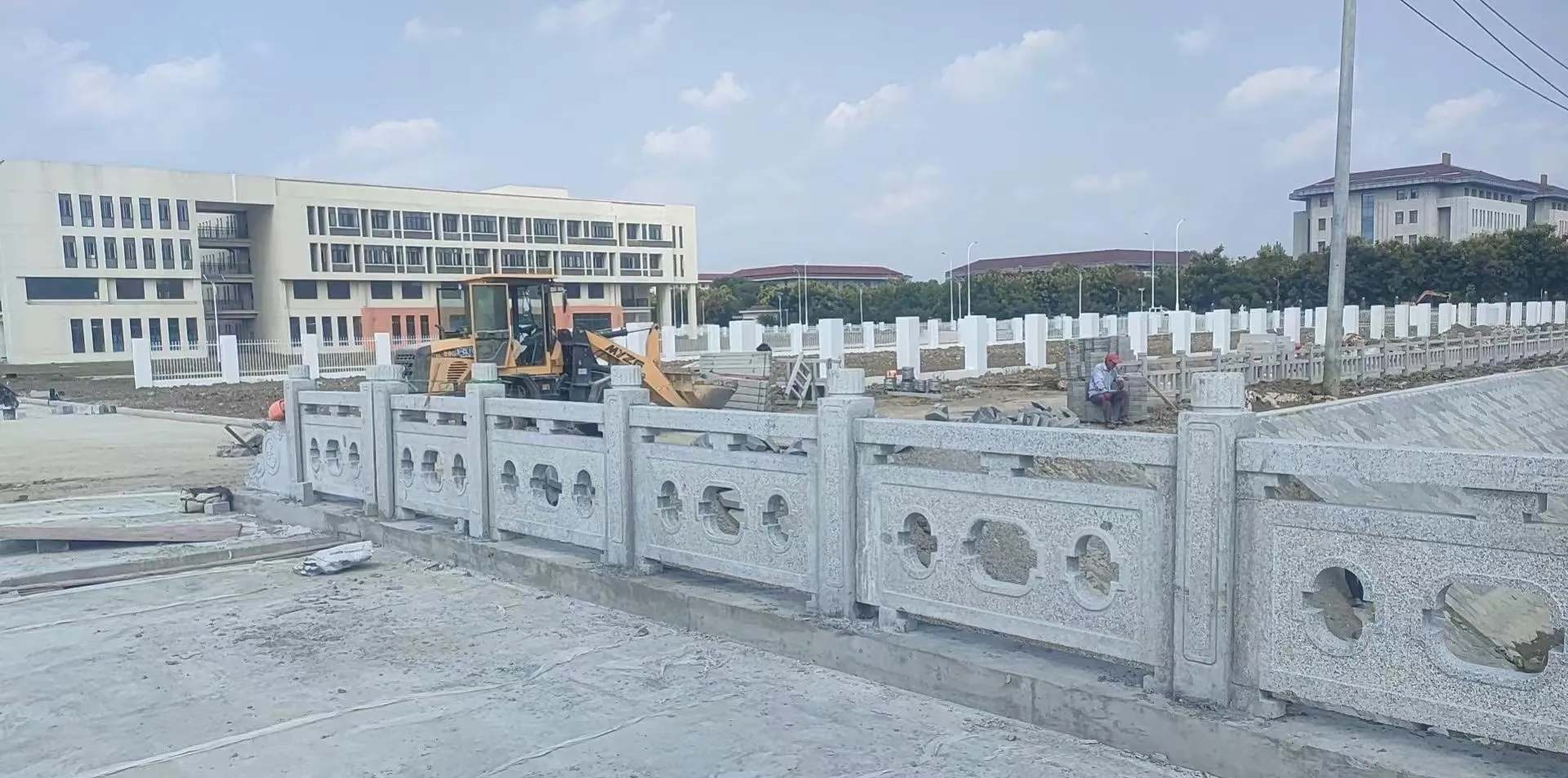 茂名 白麻花岗岩荔枝面河道栏杆