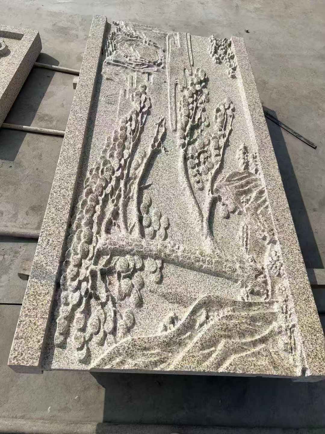 茂名 黄金麻雕刻板浮雕迎客松