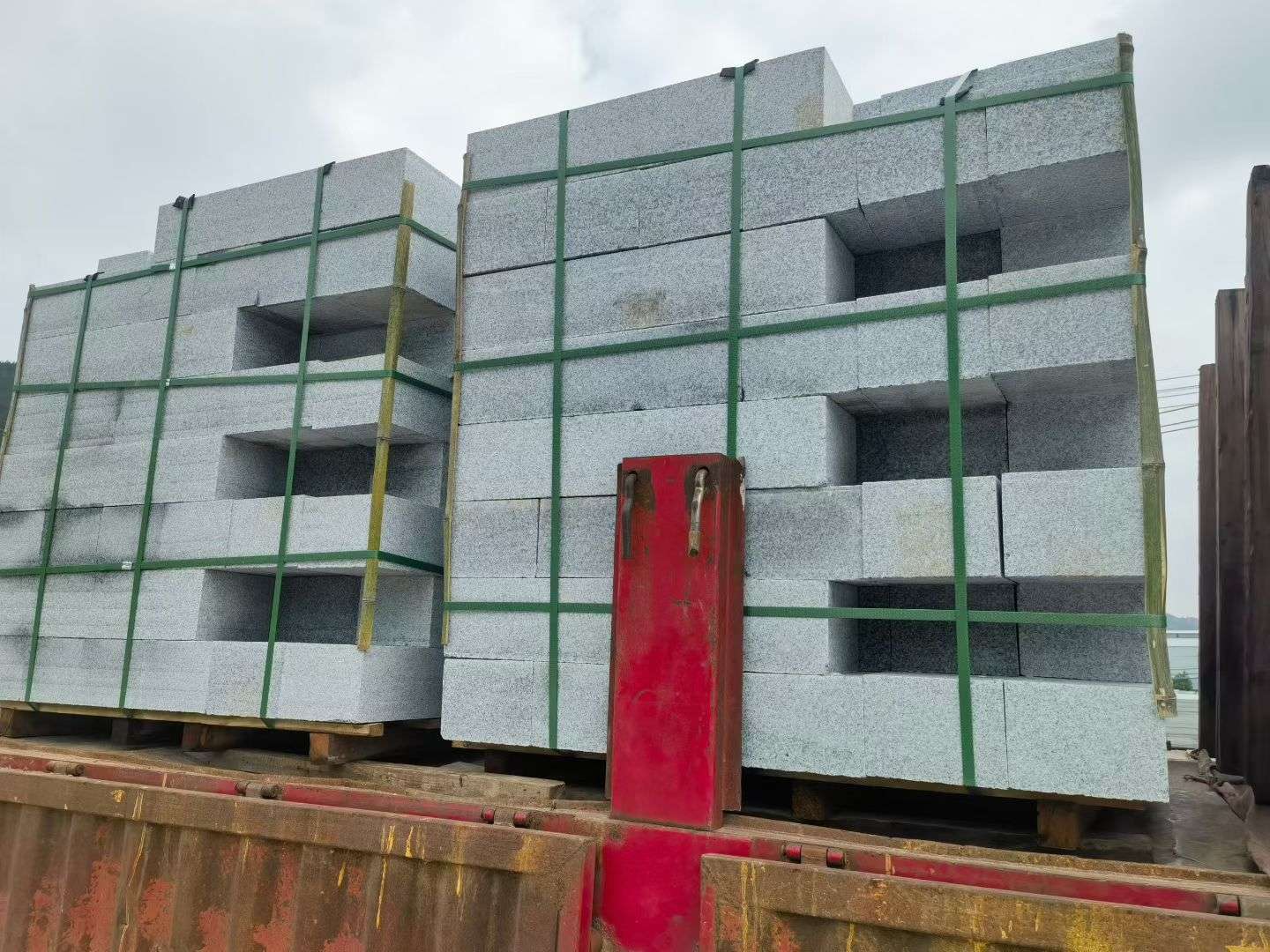 茂名 芝麻白花岗岩路沿石，平石，路侧石，马路牙子，路缘石，立缘石，平缘石等