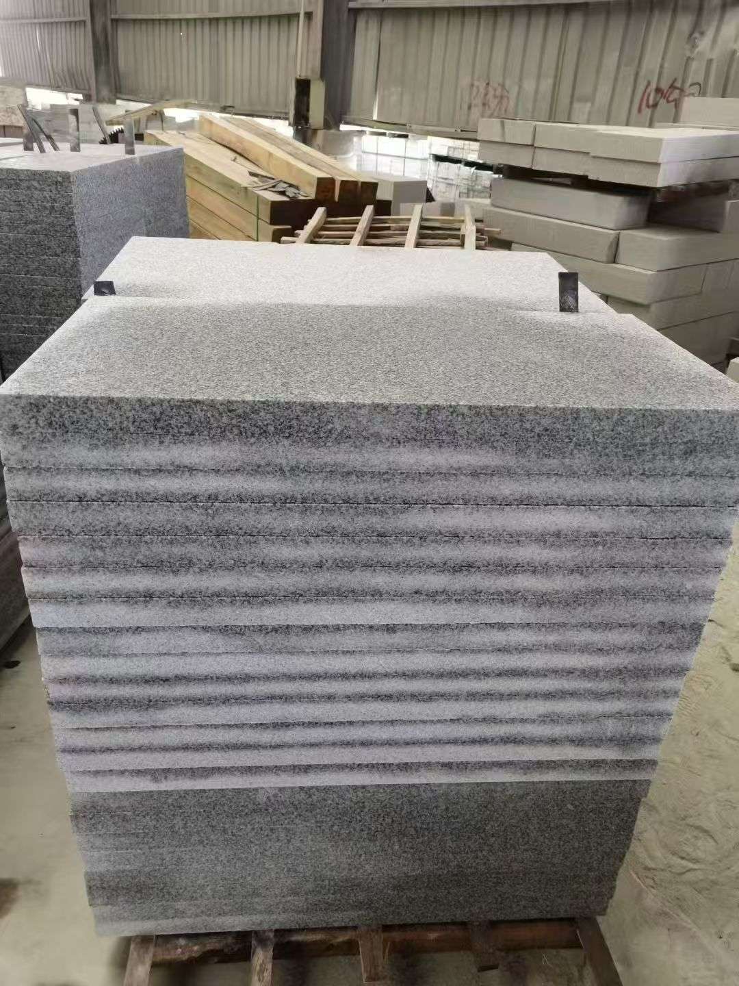 茂名 芝麻白5公分火烧地铺成品，900*400，规格可定制