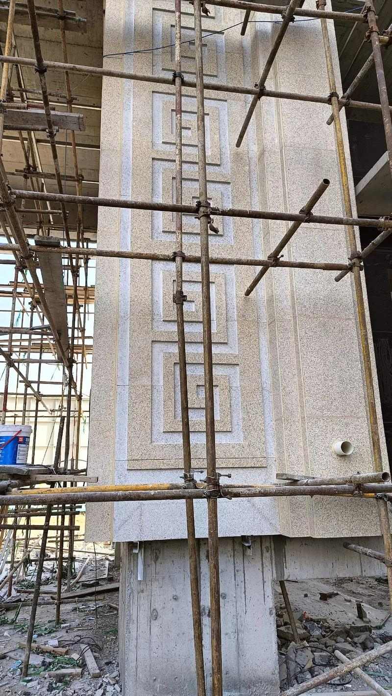 茂名 黄金麻花岗岩别墅外墙干挂回纹造型效果