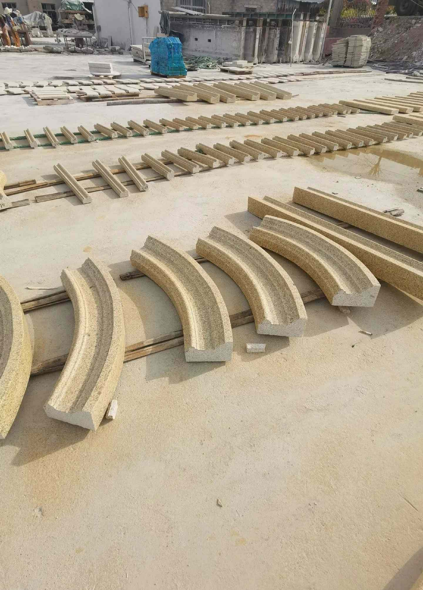 茂名 黄金麻花岗岩别墅线条