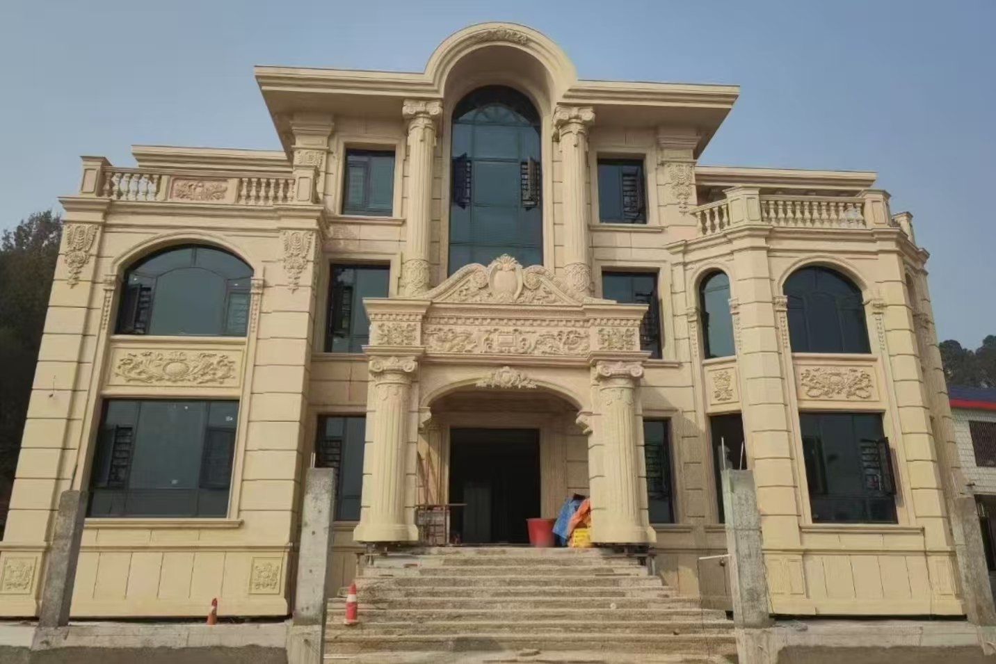 茂名 黄金麻花岗岩别墅外墙干挂