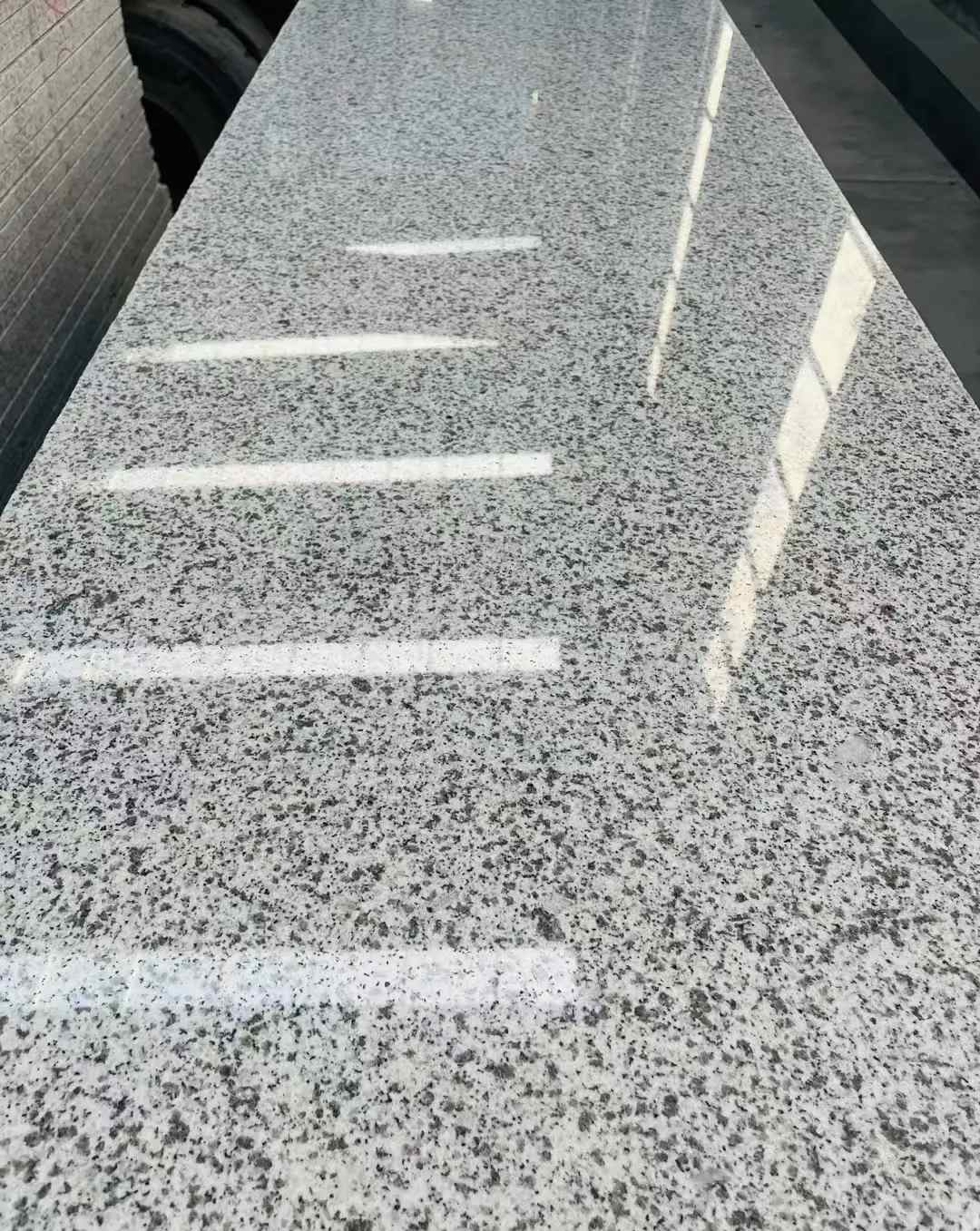 茂名 白麻花岗岩光面毛板